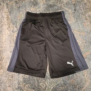 NWT Puma Kids Black and Gray Ball Shorts Size S(8)